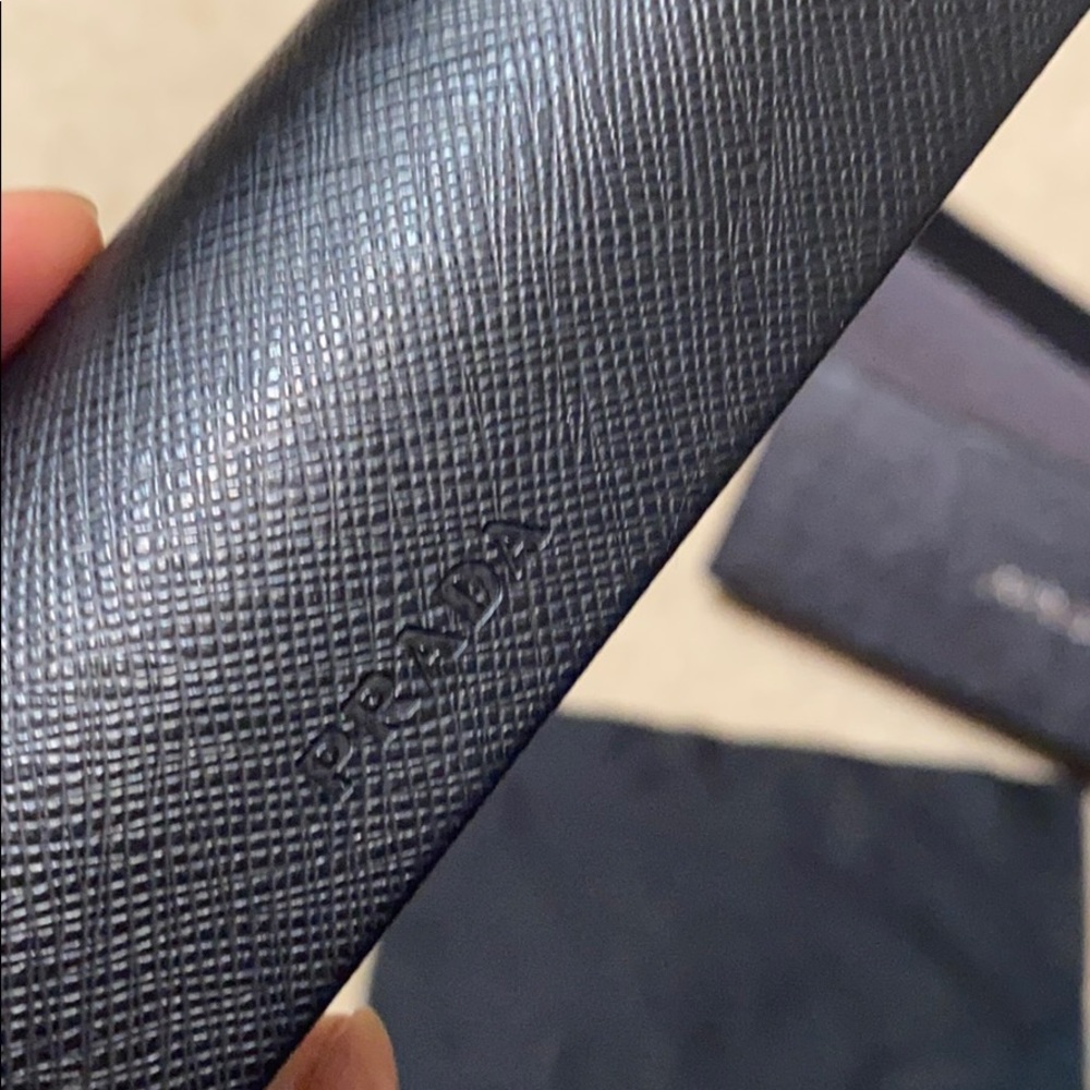a PRADA glasses case - Picture 3 of 8